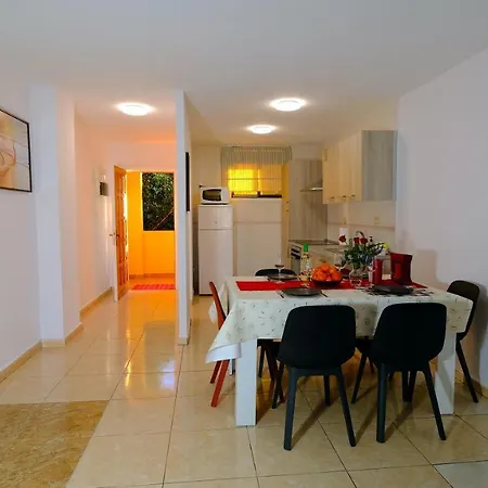 Apartman La Arena Free Wi-fi Check-in 24 Puerto de Santiago